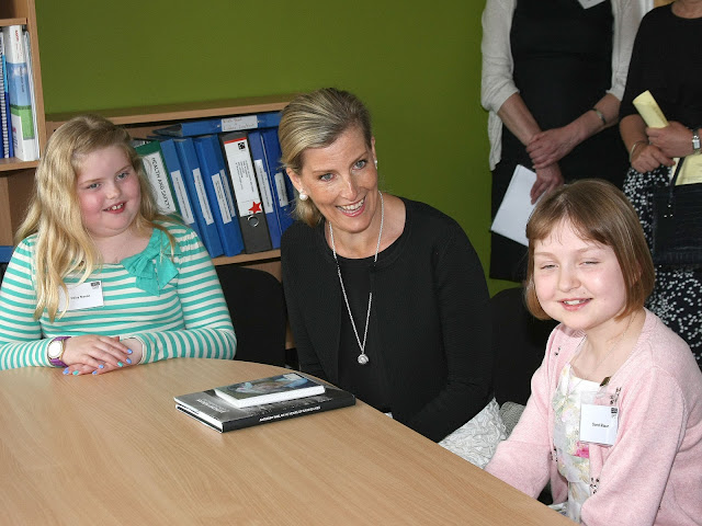 http://www.anthonynolan.org/news/2015/07/03/anthony-nolan-welcomes-royal-visitor-nottingham-cell-therapy-centre?utm_source=Twitter&utm_medium=Social&utm_content=HRH_Wessex&utm_campaign=News