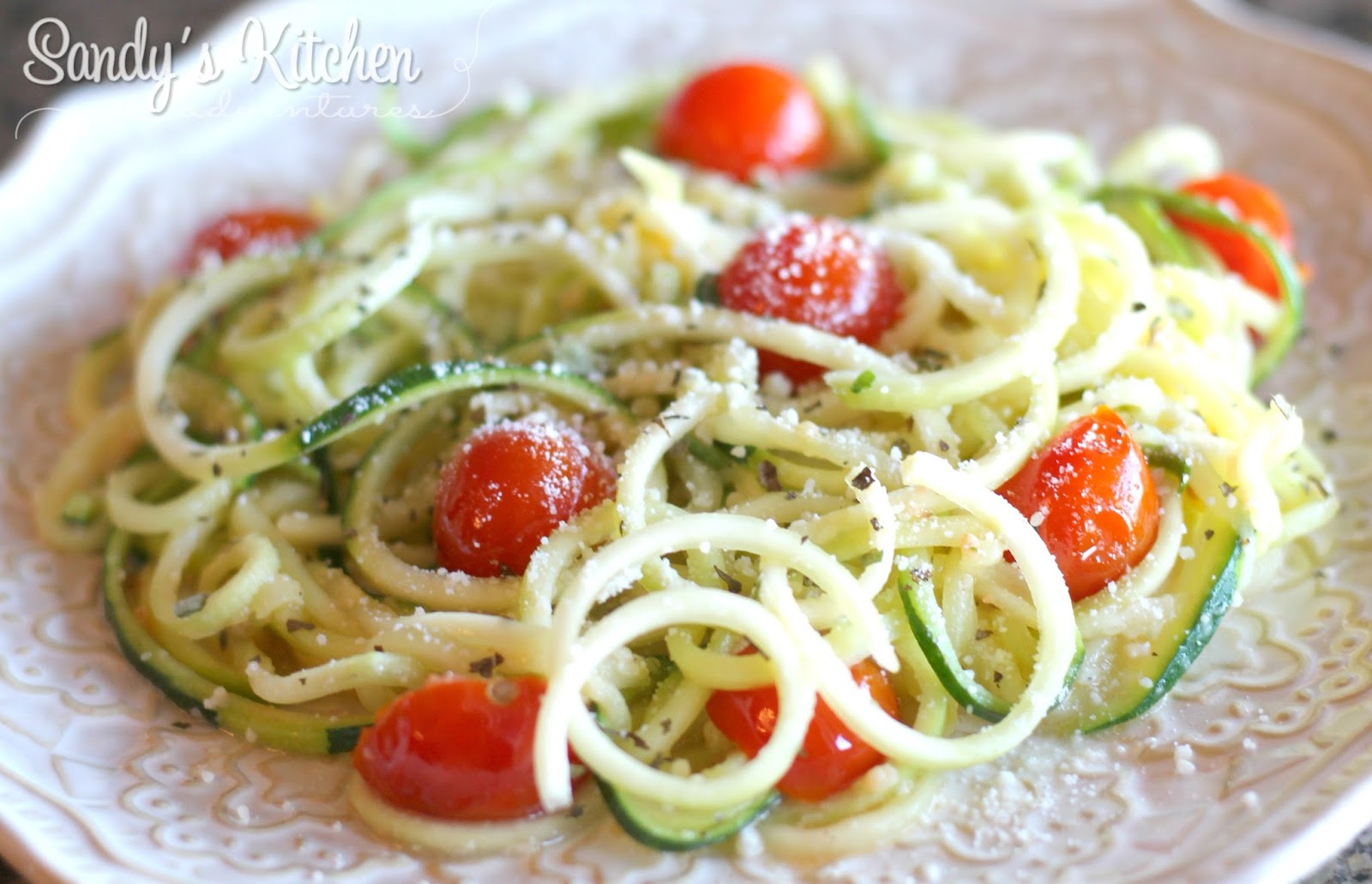 How To Make Zucchini Noodles (4 Easy Ways)