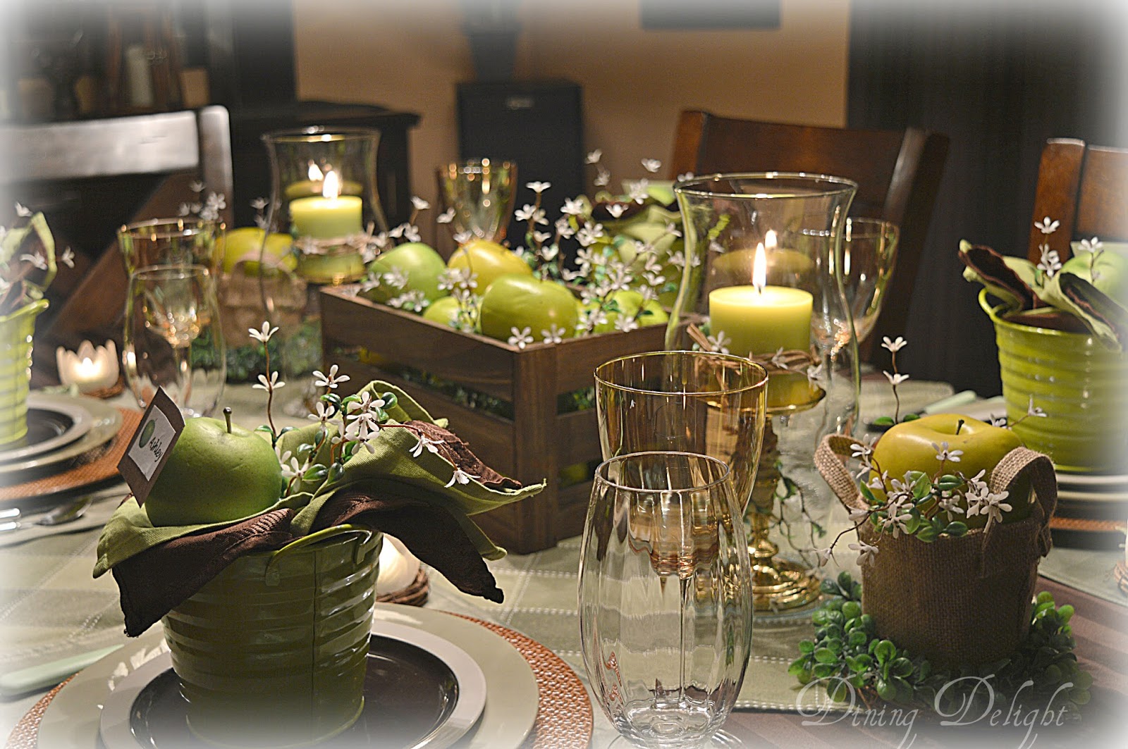 Dining Delight Green Apple Tablescape