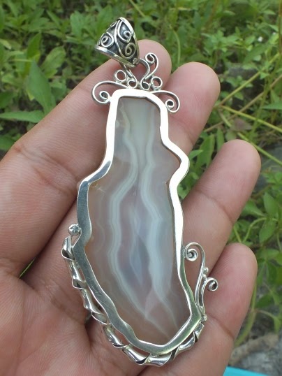 pictorial agate