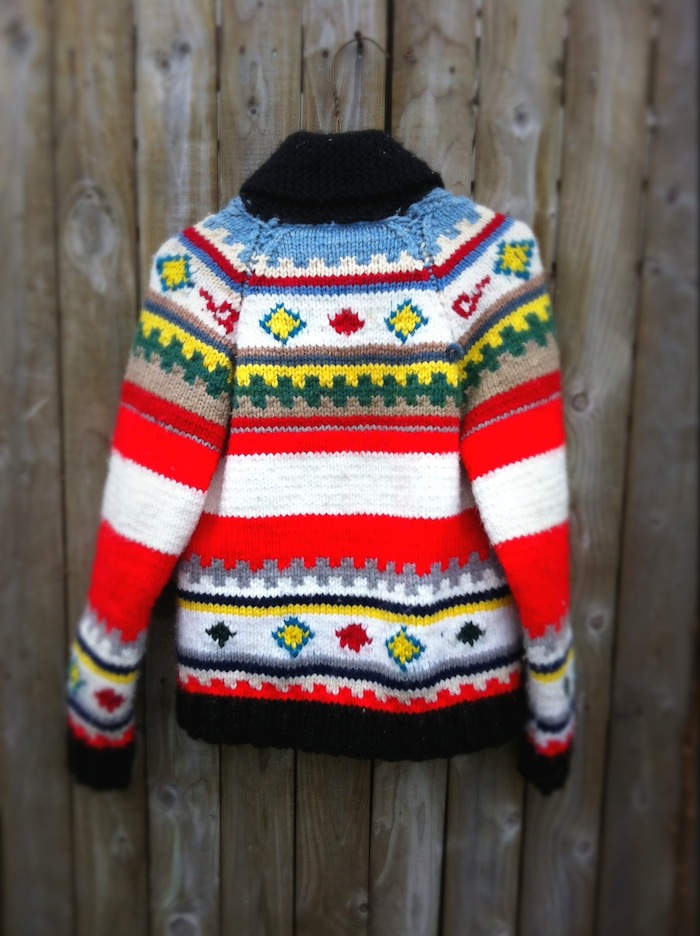 off the rackk COLORFUL VINTAGE COWICHAN SWEATER