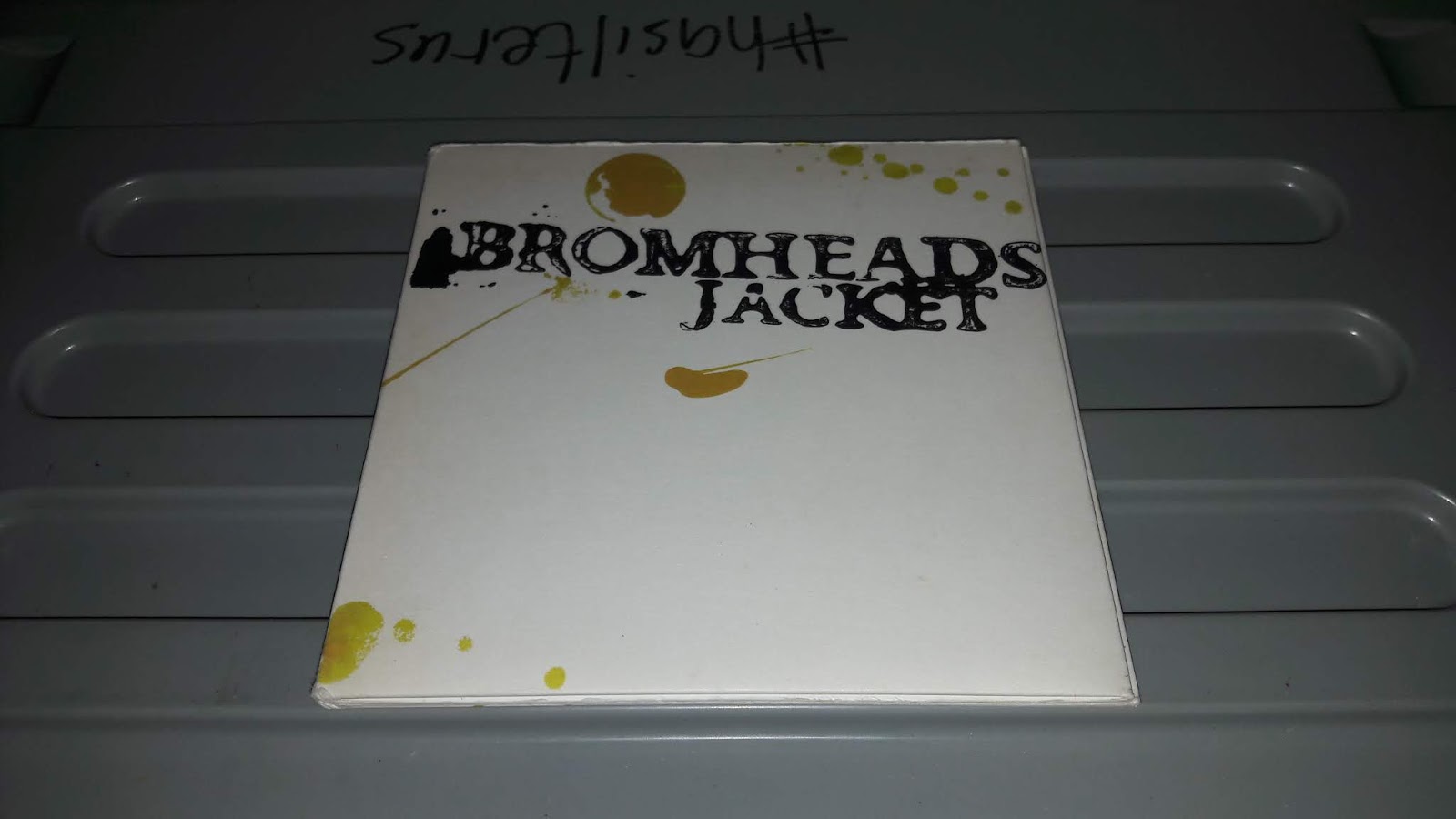 BROMHEADS JACKET Dits From The Commuter Belt (CD, Album) Lifestyle