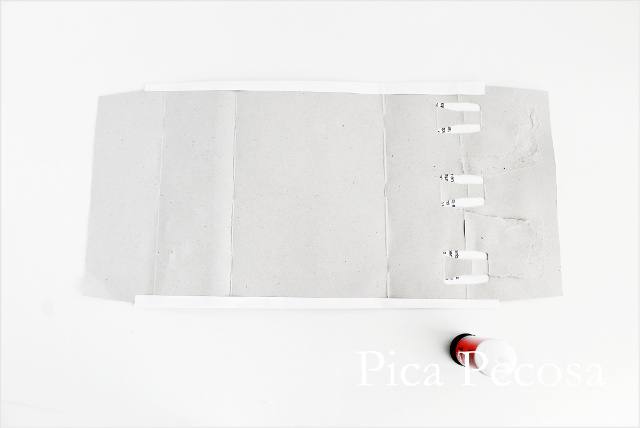 tutorial-como-hacer-casa-muñecas-con-carton-reciclado-packs-yogures-diy-paso-dos