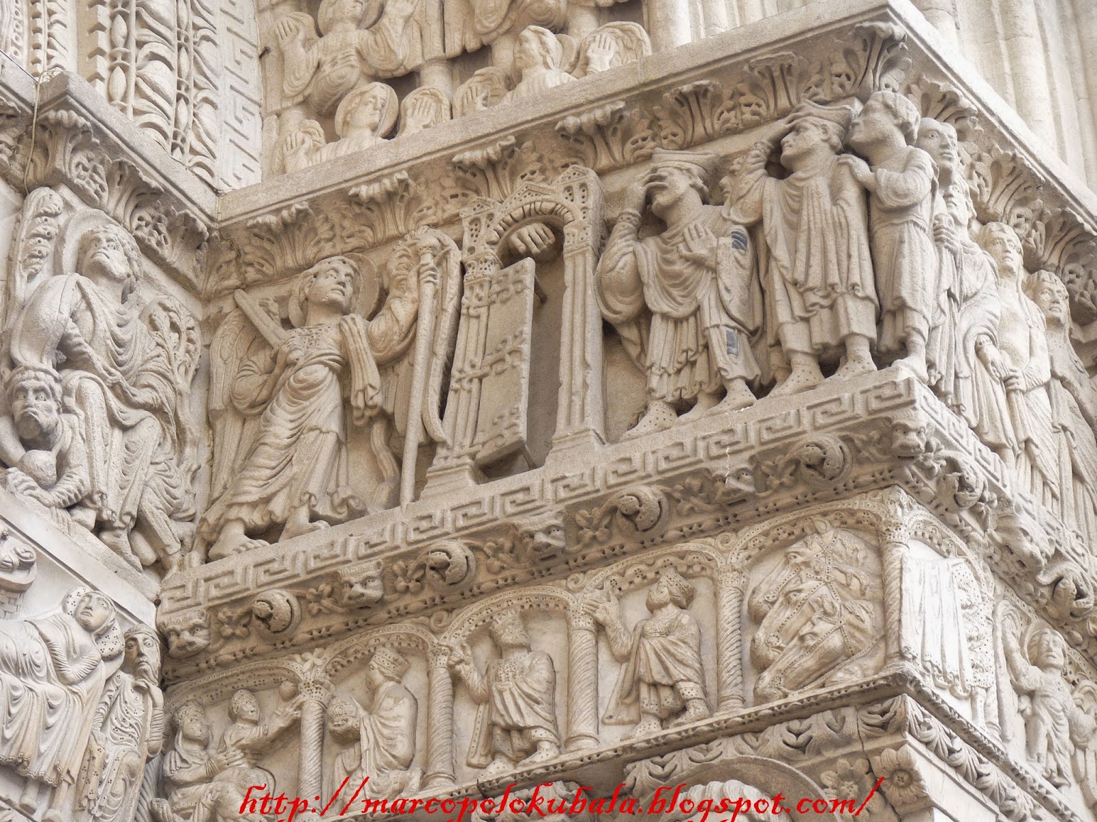 La Magia de las Piedras Pórtico de la Iglesia de San Trófimo de Arlés