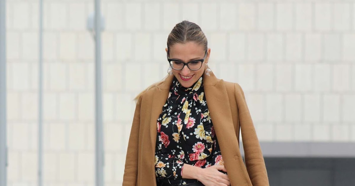 #Outfit: Camel coat & floral shirt