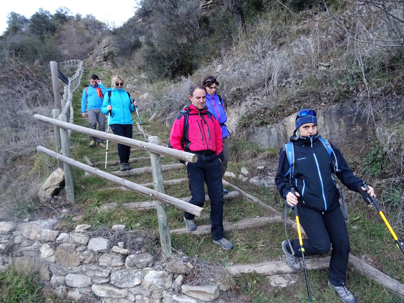 ARTÍCULOS, RESEÑAS LITERARIAS Y EXCURSIONES Carlos Bravo Suárez ERMITA