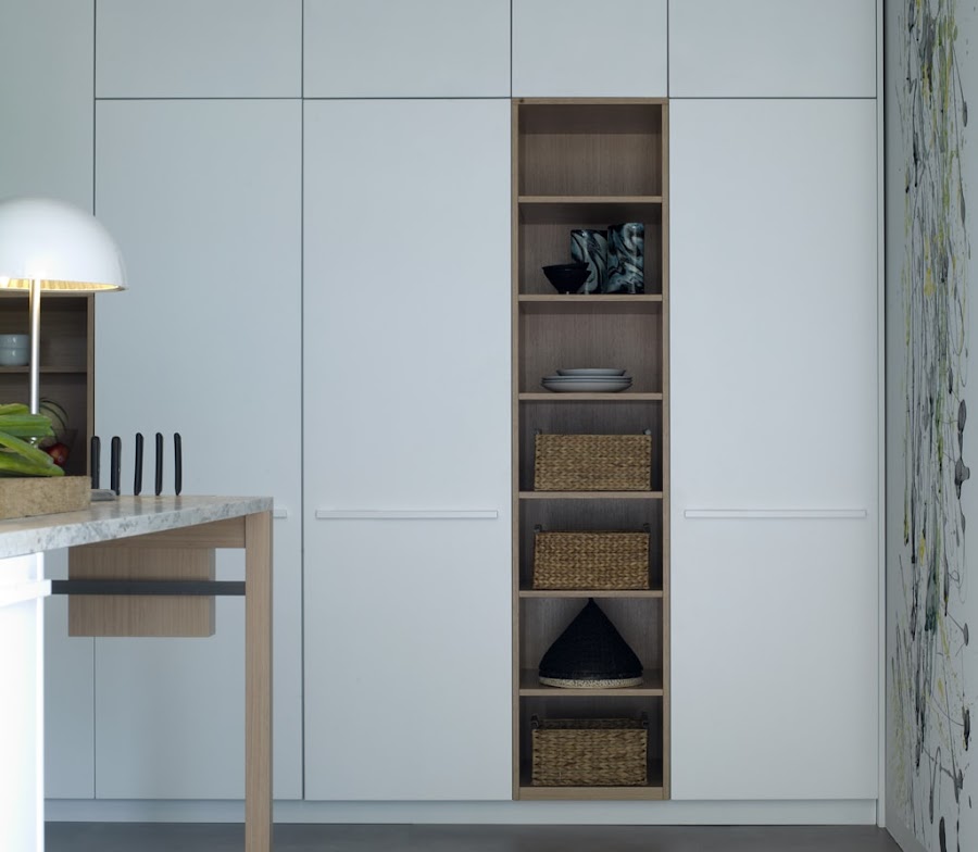 cocina-blanca-y-madera