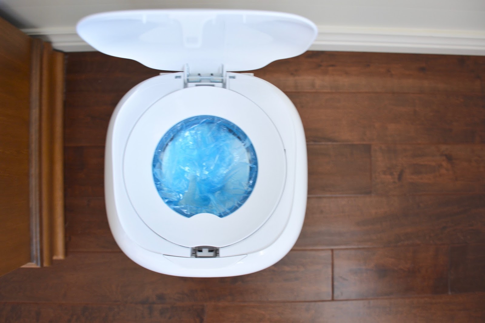 The Pampered Baby Diaper Genie Expressions {Review + Giveaway}