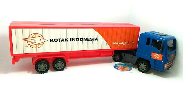 truk besar mainan-merah oranye biru