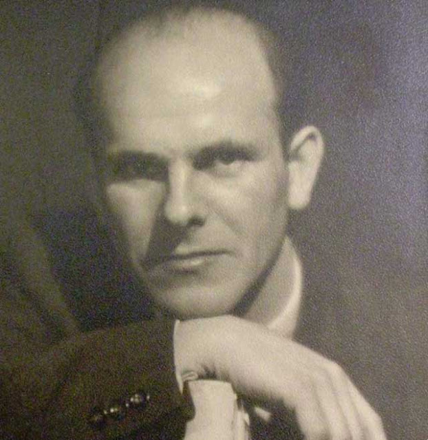 Adam Kopyciński is sent to Auschwitz on 8 January 1942 worldwartwo.filminspector.com