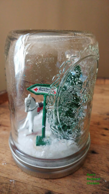 Homemade snow globes are popular these days for good reason. They can be themed in any way you like and you can make them with or without water.