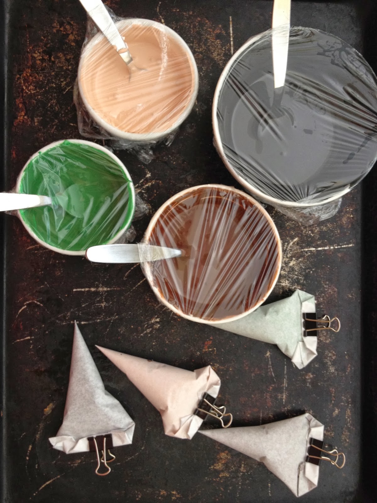 Dough and Batter camouflage & u.s. army star cookies & royal icing recipe