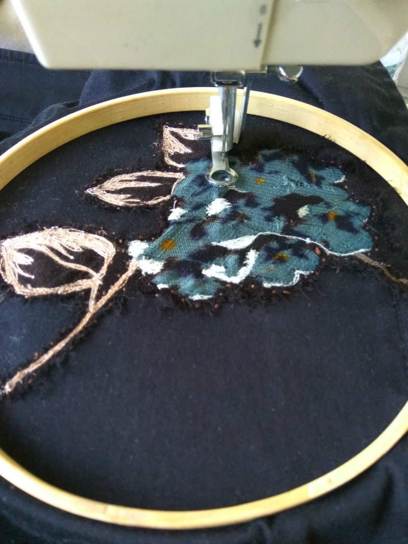 Mending Again Embroidered Flower Patches AGY TEXTILE ARTIST