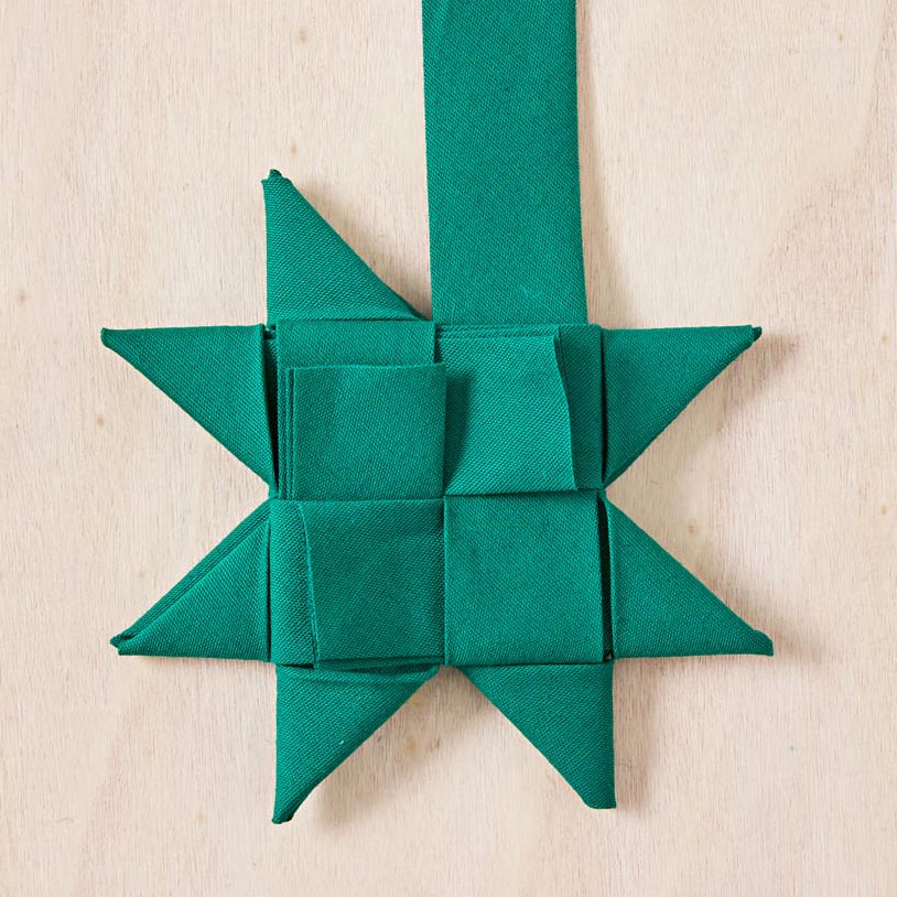 How to Make Woven Stars, step 4