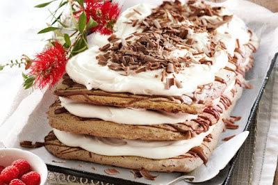 Mocha pavlova desserts recipes Mocha pavlova desserts recipes