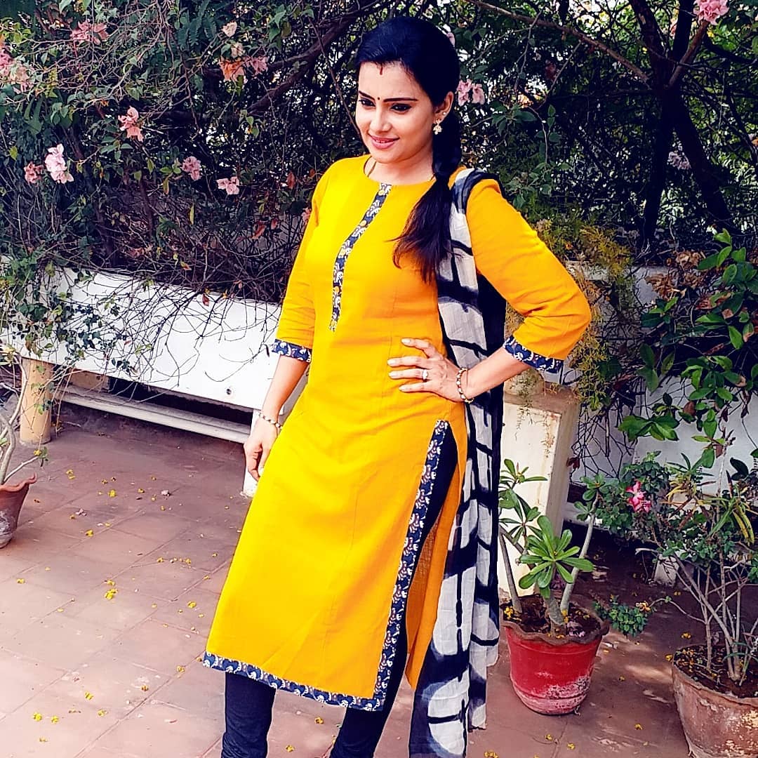 Tv Serial Actress Shruthi raj New Glamorous Photoshoot Tv Serial Actress Shruthi raj New Glamorous Photoshoot