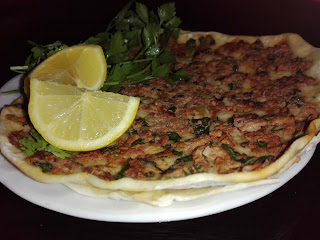 lahmacun tarifi evde lahmacun