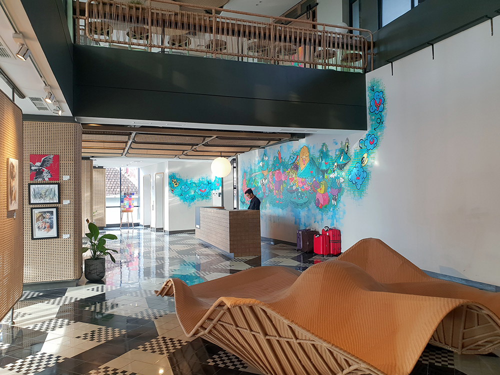 tesyasblog Artotel Jogjakarta Review Hotel With A Slide