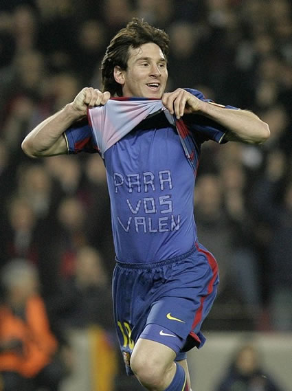 Messi Shirt Off - LEO MESSI VS PASSION