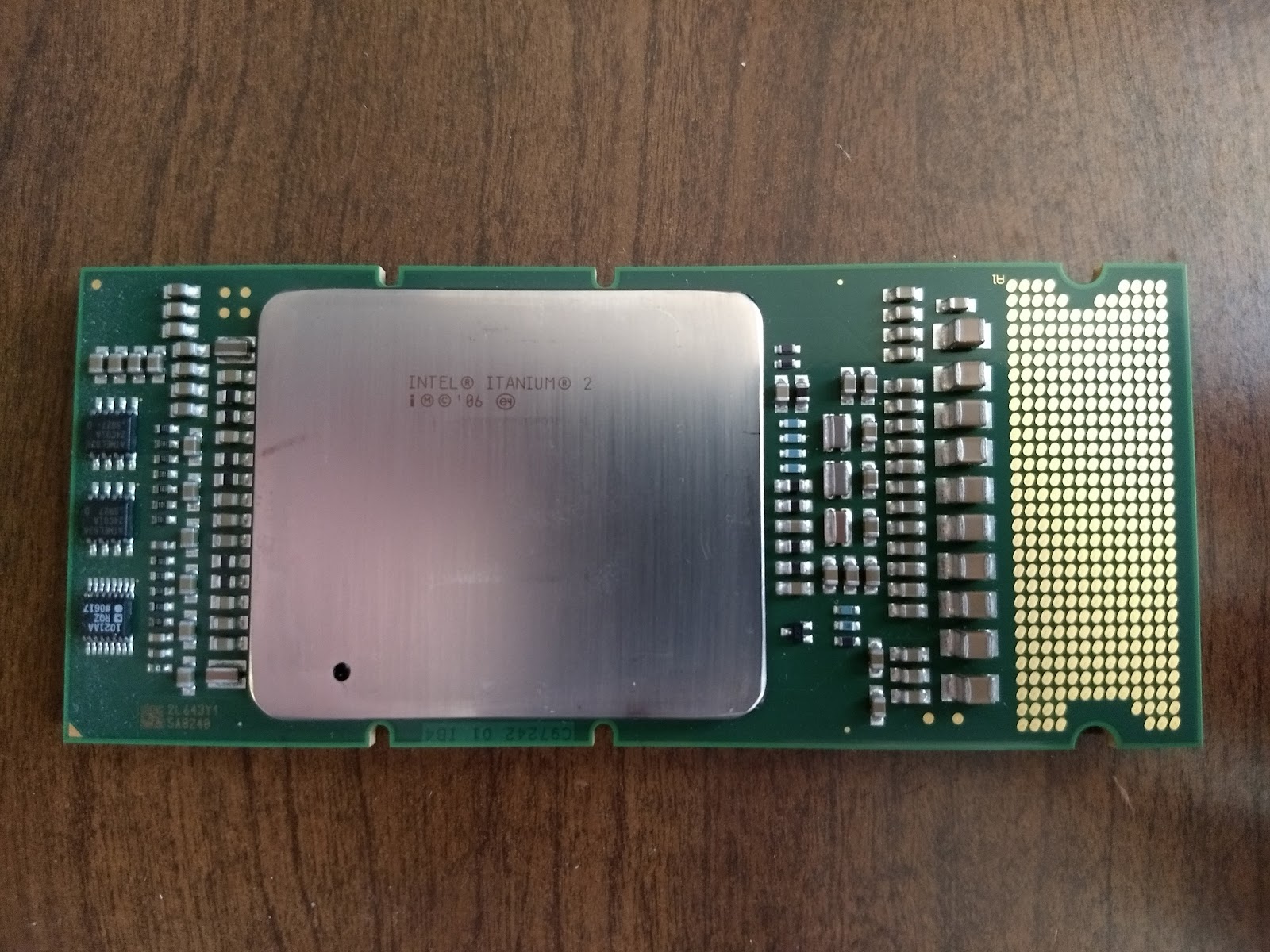 Itanium. Микропроцессор Intel Itanium. Itanium ра8500. Процессор Intel Itanium 9560:. Intel Itanium 2.