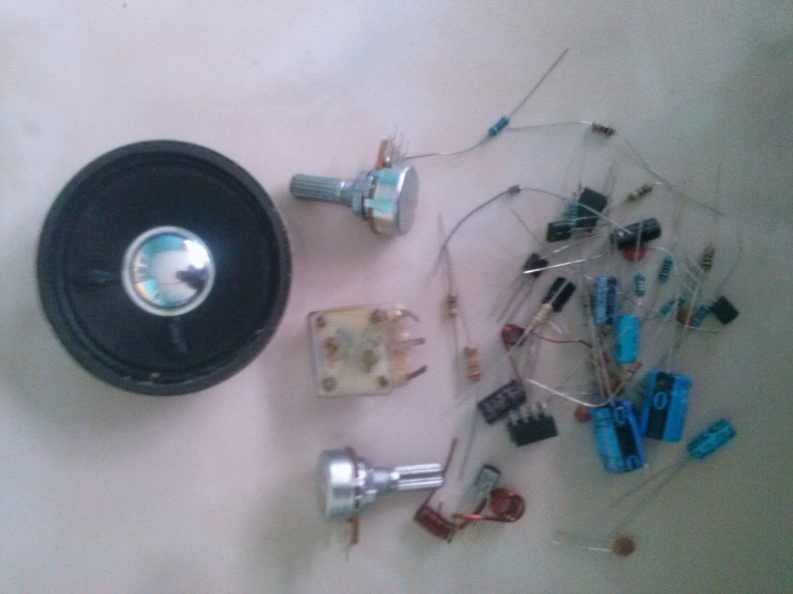 FM Transmitter Supplier FM RADIO RECEIVER 88108MHz DIY KIT