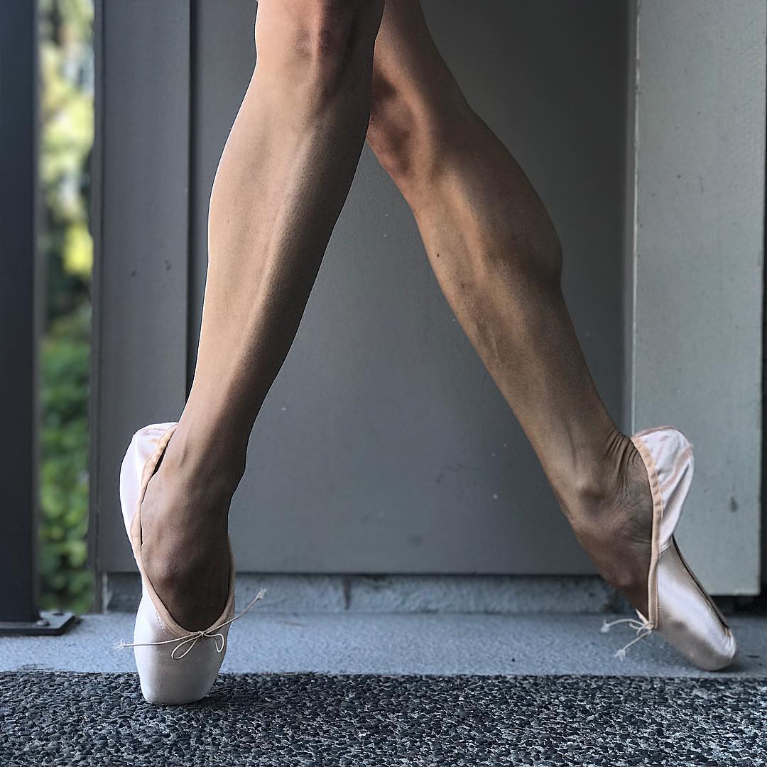 Her Calves Muscle Legs Ballerinas Big Muscular Calves