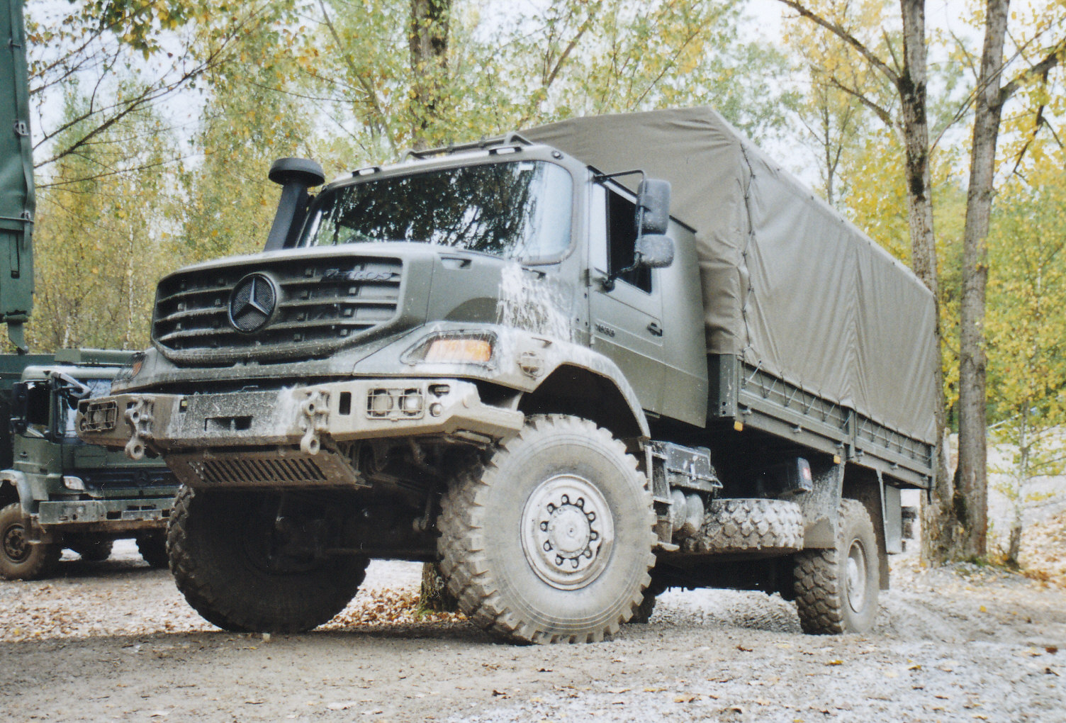Mercedes-Benz%2BZetros%2B4x4.jpg