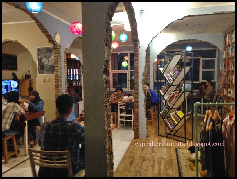 Kuliner Jogja @ Roti Papi | Rina Chabbymutz