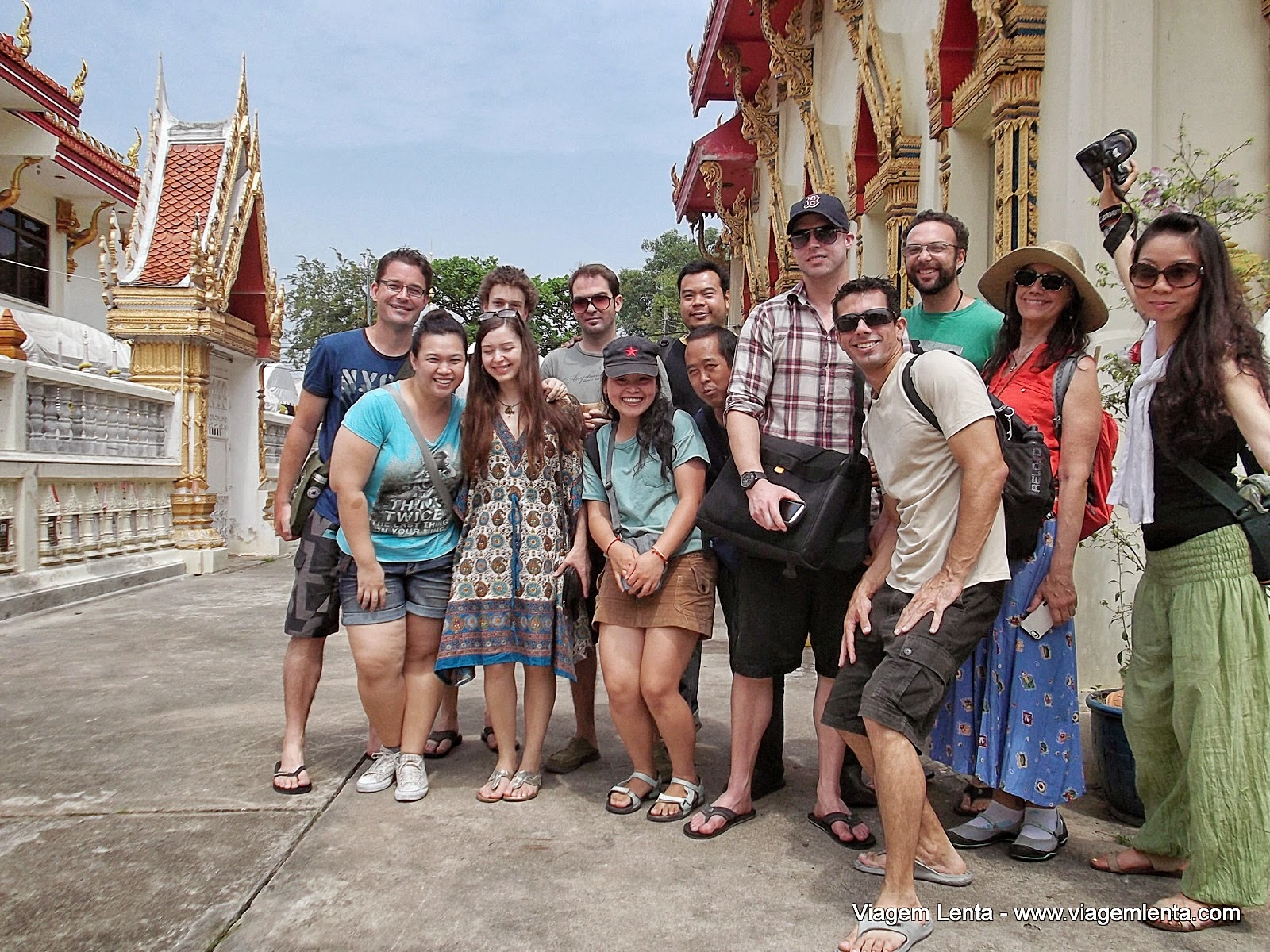 Dias 73 a 78 da viagem: Bangkok, capital e Ayutthaya, antiga capital da Tailândia Relato de viagem à capital Bangkok e à antiga capital Ayutthaya, na Tailândia. Muitos Budas, Muay-thai e Couchsurfing!