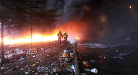 Photos: LAG Buses, Evacuation Trucks, Goods Worth Millions, All Destroyed By Olusosun Sudden Fire Photos: LAG Buses, Evacuation Trucks, Goods Worth Millions, All Destroyed By Olusosun Sudden Fire