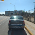 Carros estacionam irregularmente em ciclofaixa no Centro Administrativo