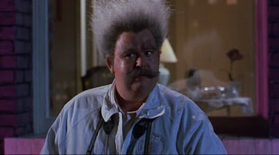 ¿Quién es Harry Crumb? John Candy ¿Quién es Harry Crumb? John Candy