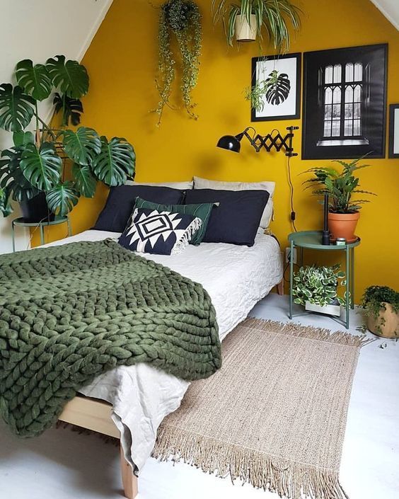 sarı yatak odası