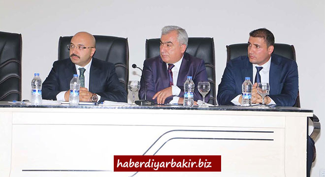 Diyarbakır’da yenilenen eğitim programı tanıtım semineri Diyarbakır’da yenilenen eğitim programı tanıtım semineri