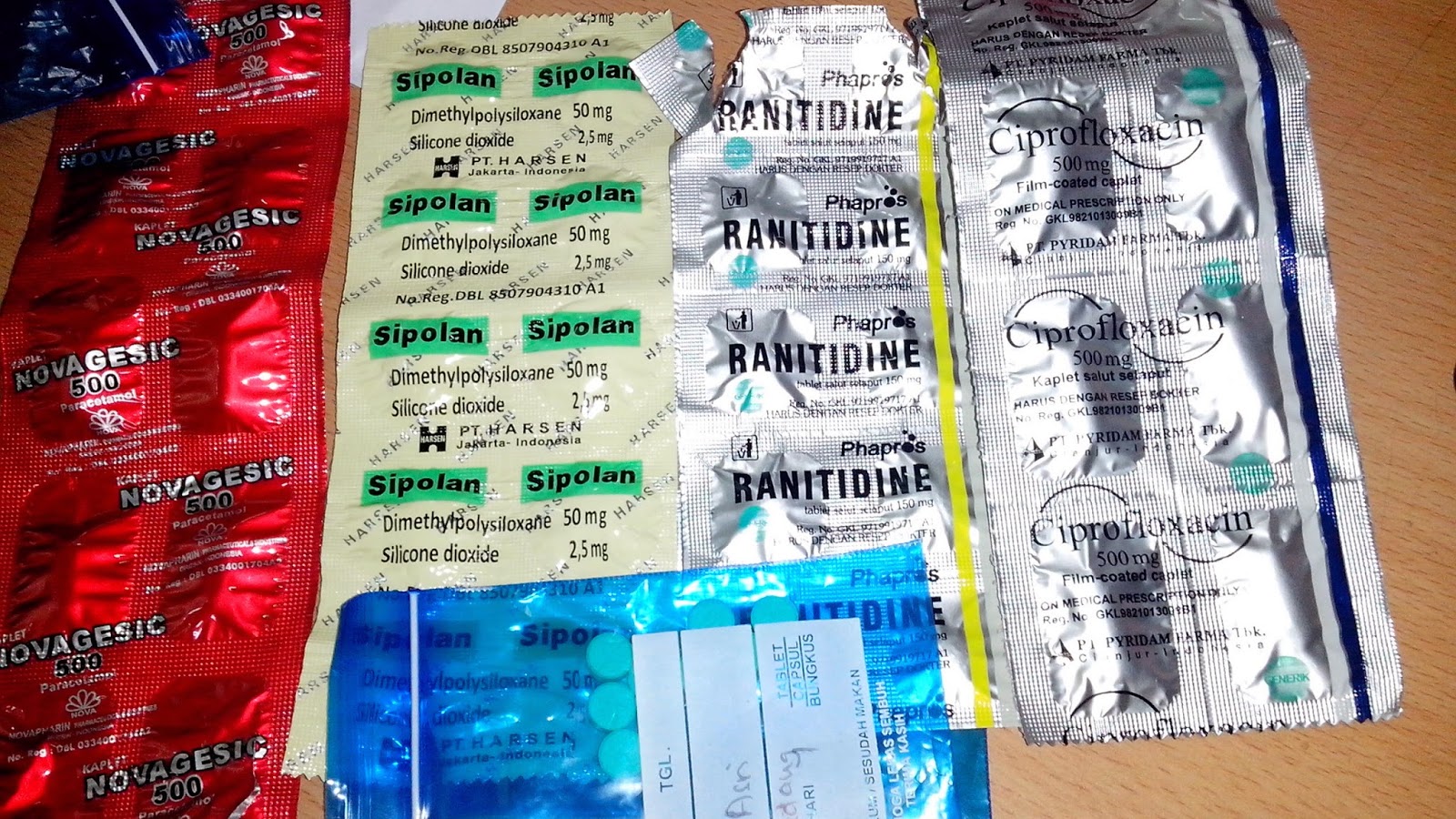 Foto DP Lucu Obat Sakit Kepala