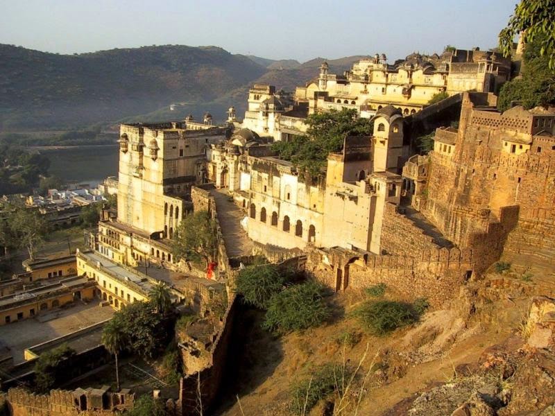 Bundi - A Day in the Fort, Palace and Bollywood Cinema