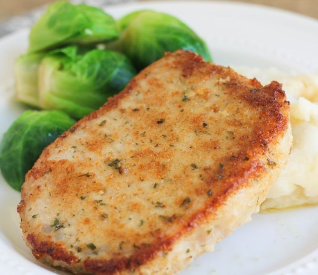 PARMESAN CRUSTED PORK CHOPS #PorkCops #Dinner