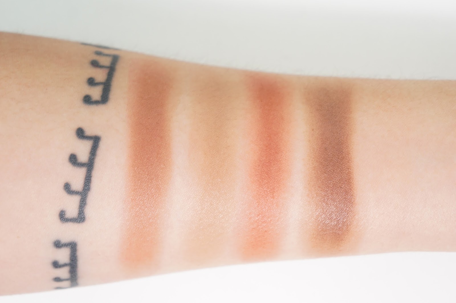 Review & Swatches: Chanel Les 4 Ombres in 268 Candeur et Experience, #Blogmas Day 3