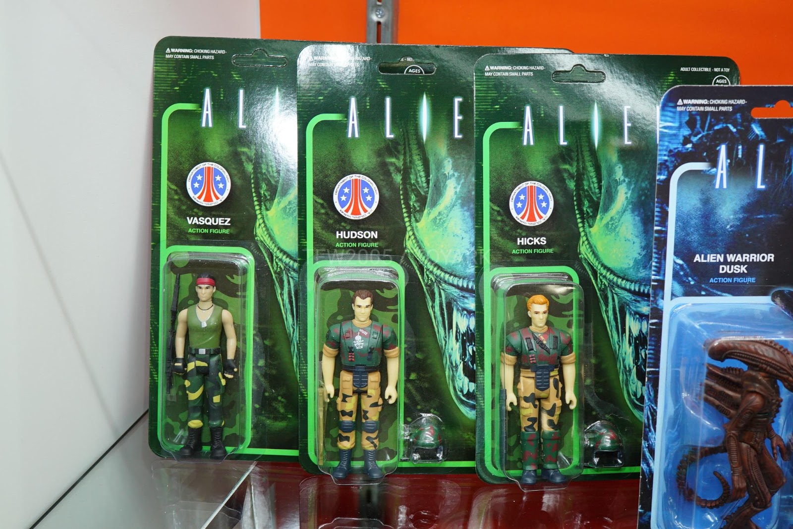 Aliens M.U.S.C.L.E Figures Powerloader /& Alien Queen Super 7 Rare Red BOXED MINT