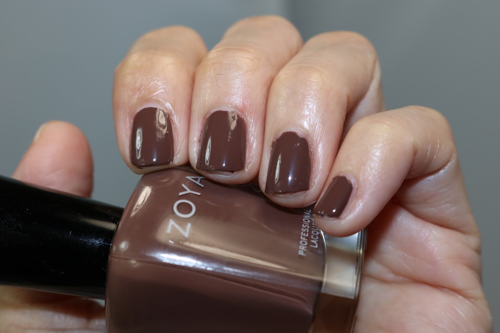 Zoya Debbie