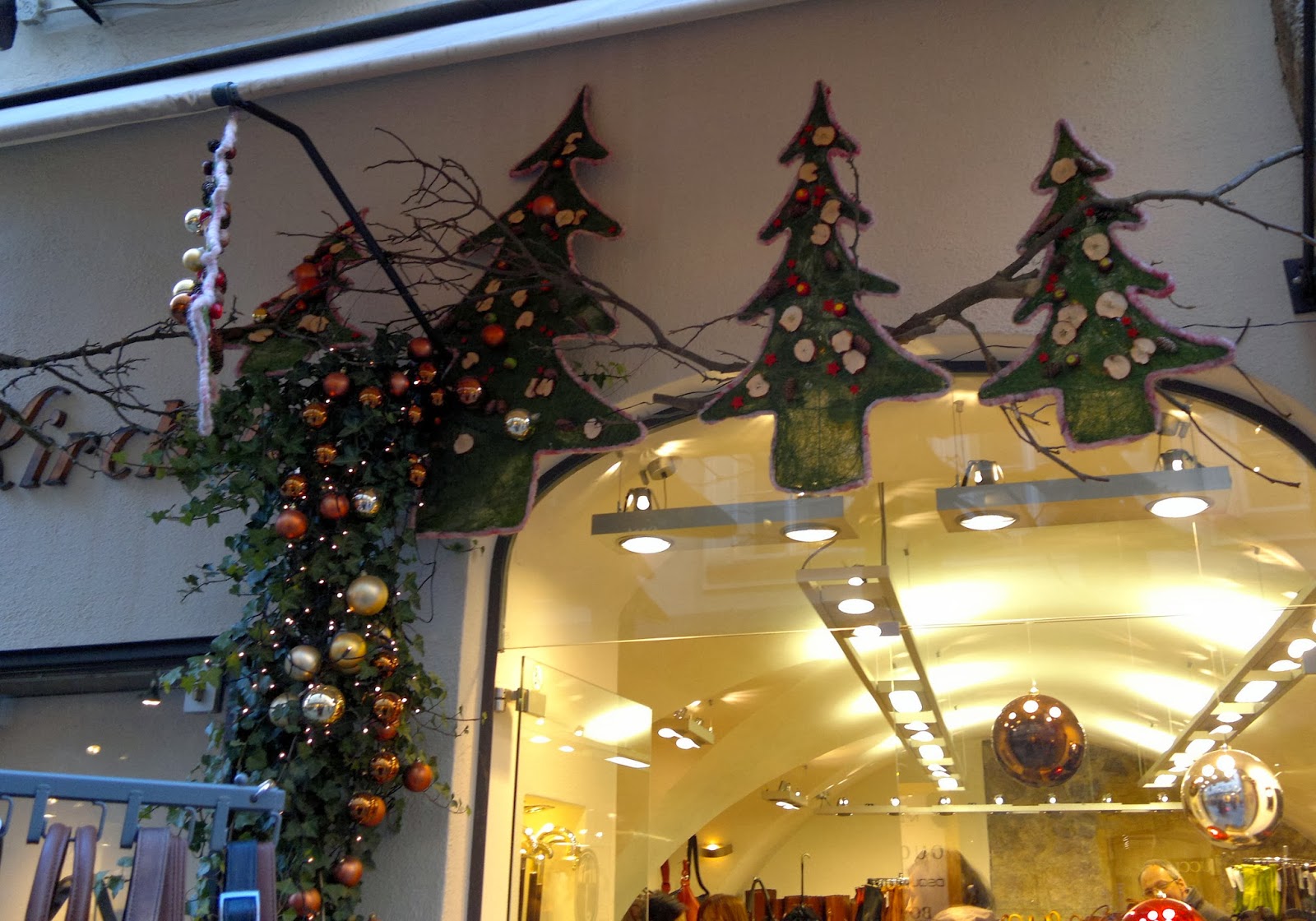 Archi & Tetti: Decorazioni di Natale per gli esterni