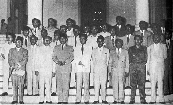 Sejarah Dan Isi Manifesto Politik 1925 Mindut