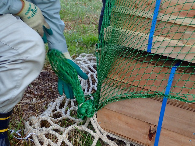 ワイヤーモッコ 布付き 2.7mx2.7m 吊り網