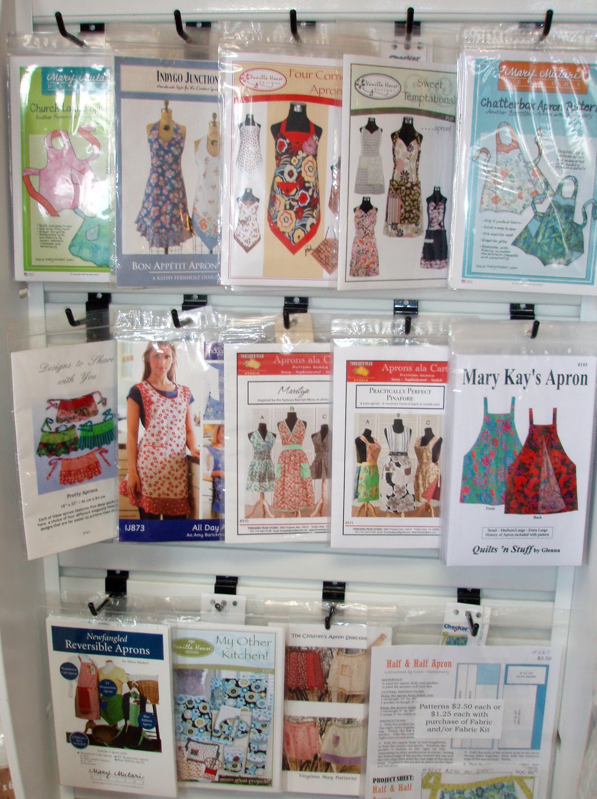 Delphine's Quilt Shop Kitchen Things