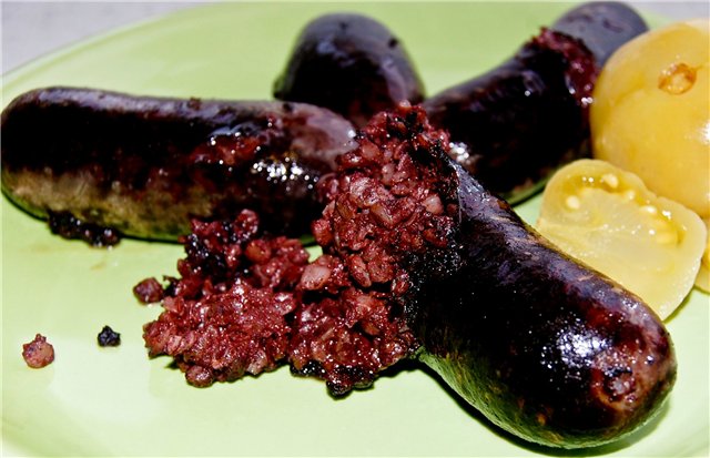 How to Survive in Ukraine: Top 5 Weird Ukrainian Foods