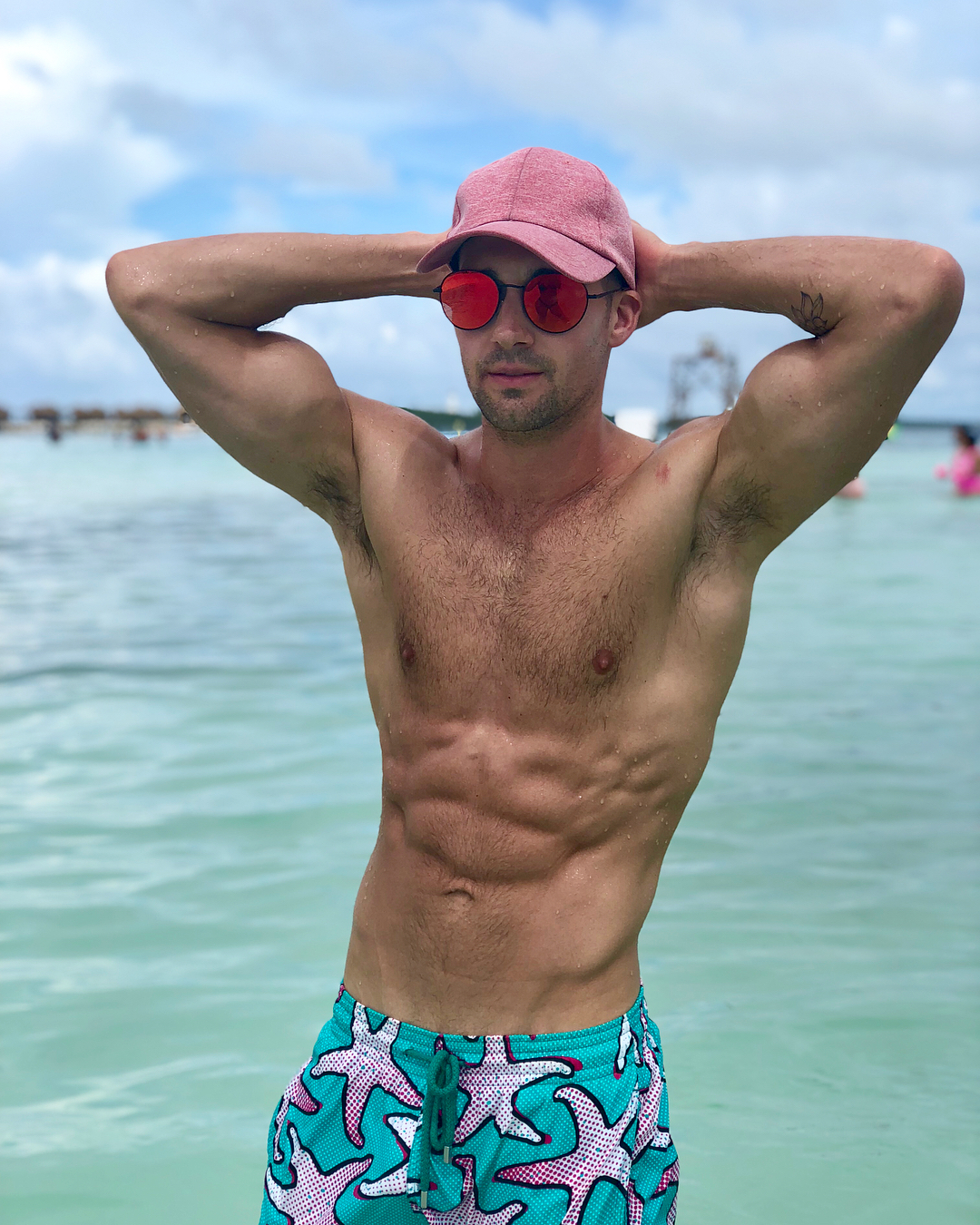 Alexis_Superfan's Shirtless Male Celebs: James Maslow shirtless and ...