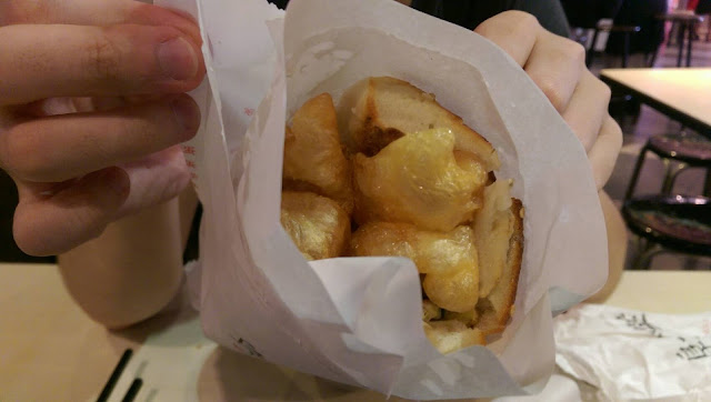 【台北美食】排隊中式早午餐,阜航豆漿店 【台北美食】排隊中式早午餐,阜航豆漿店