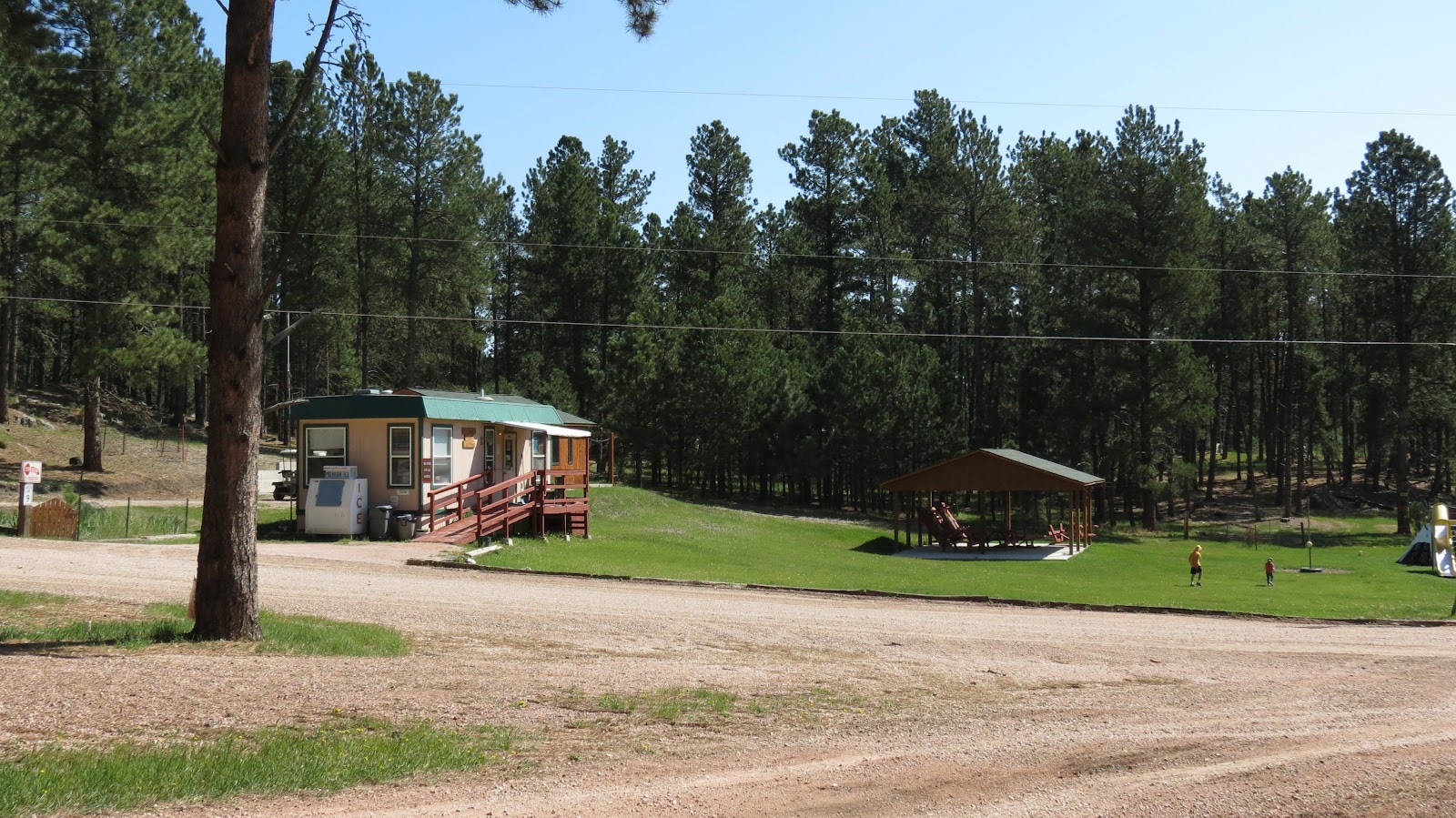 Unplug and Play: Your Family Adventure at Fort Welikit Campground