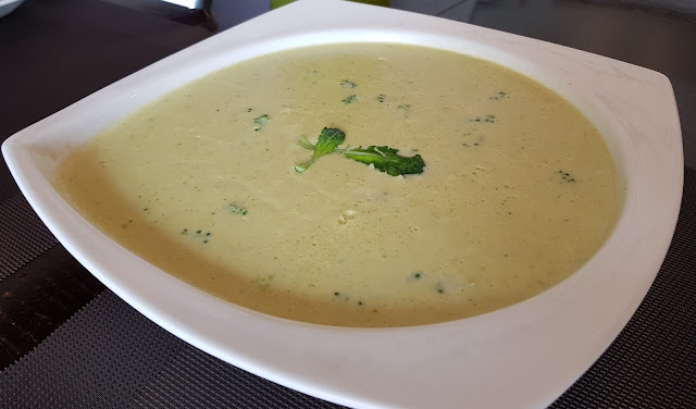 food blogger dubai joory cadi italian arabic broccolli soup