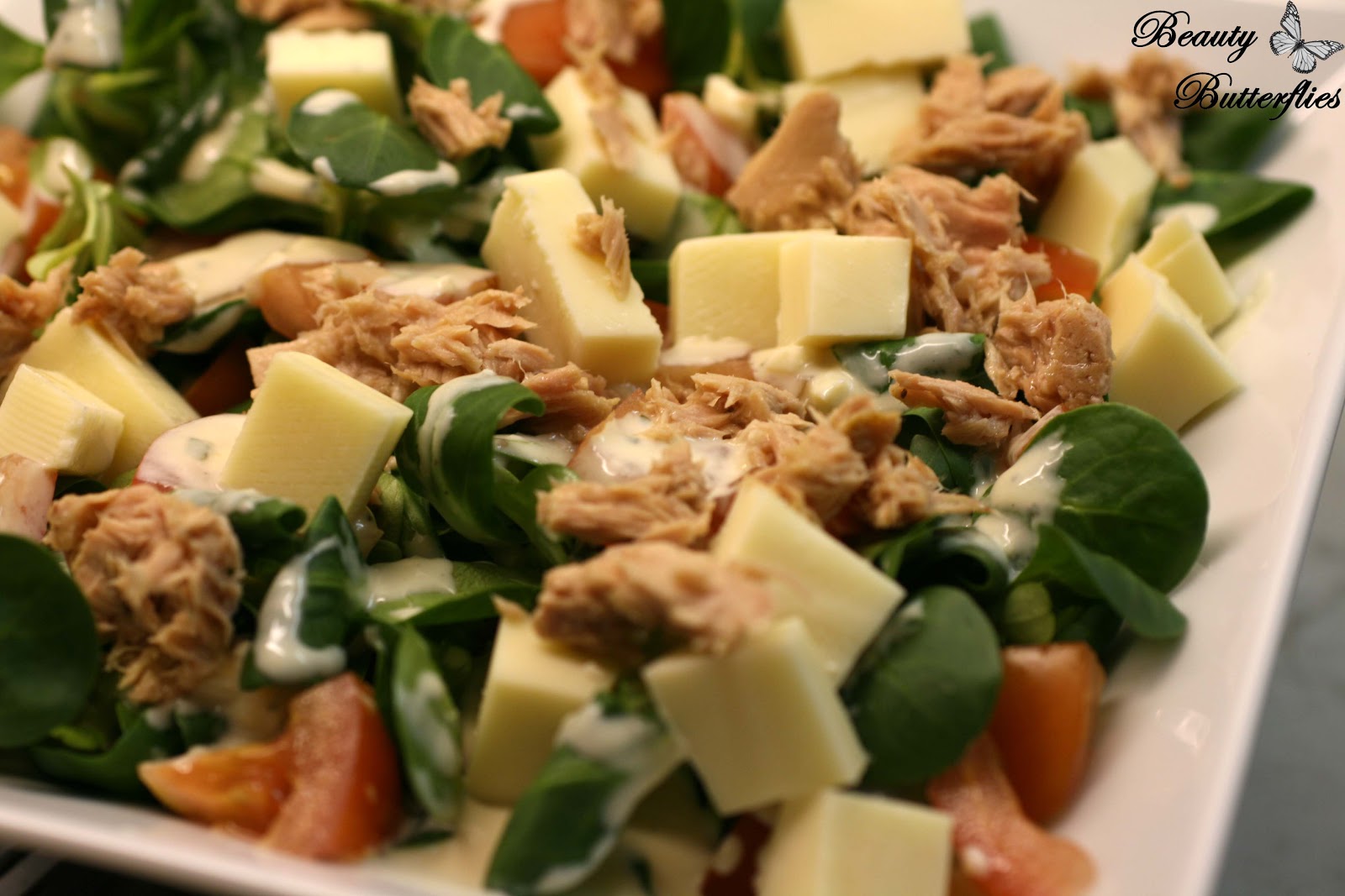 Salatvariationen und selbstgemachtes Dressing